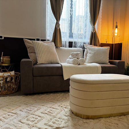 Apartmán Regina Milano In Verona - Sky Tv, Wifi E Breakfast Box Exteriér fotografie