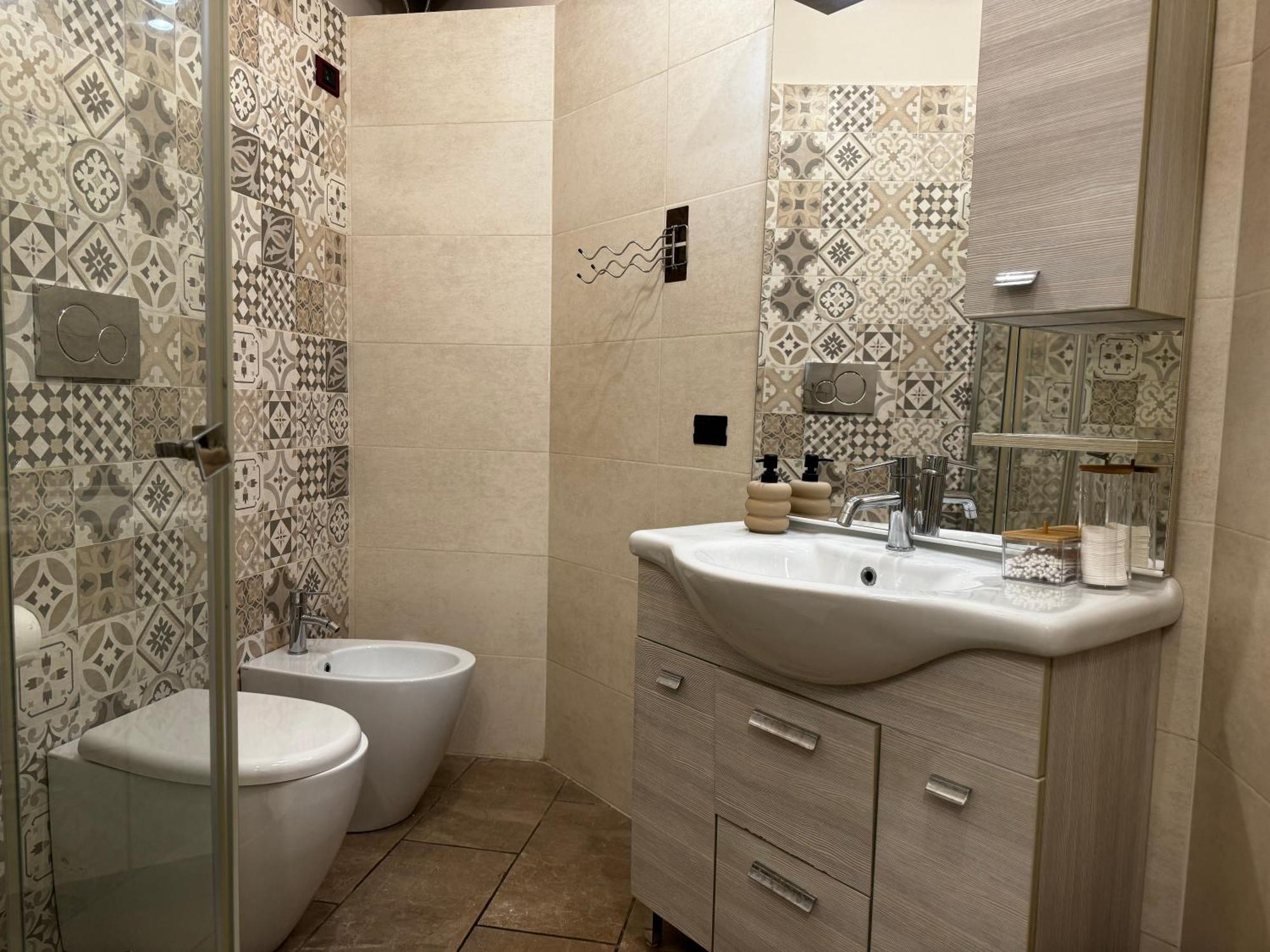 Apartmán Regina Milano In Verona - Sky Tv, Wifi E Breakfast Box Exteriér fotografie