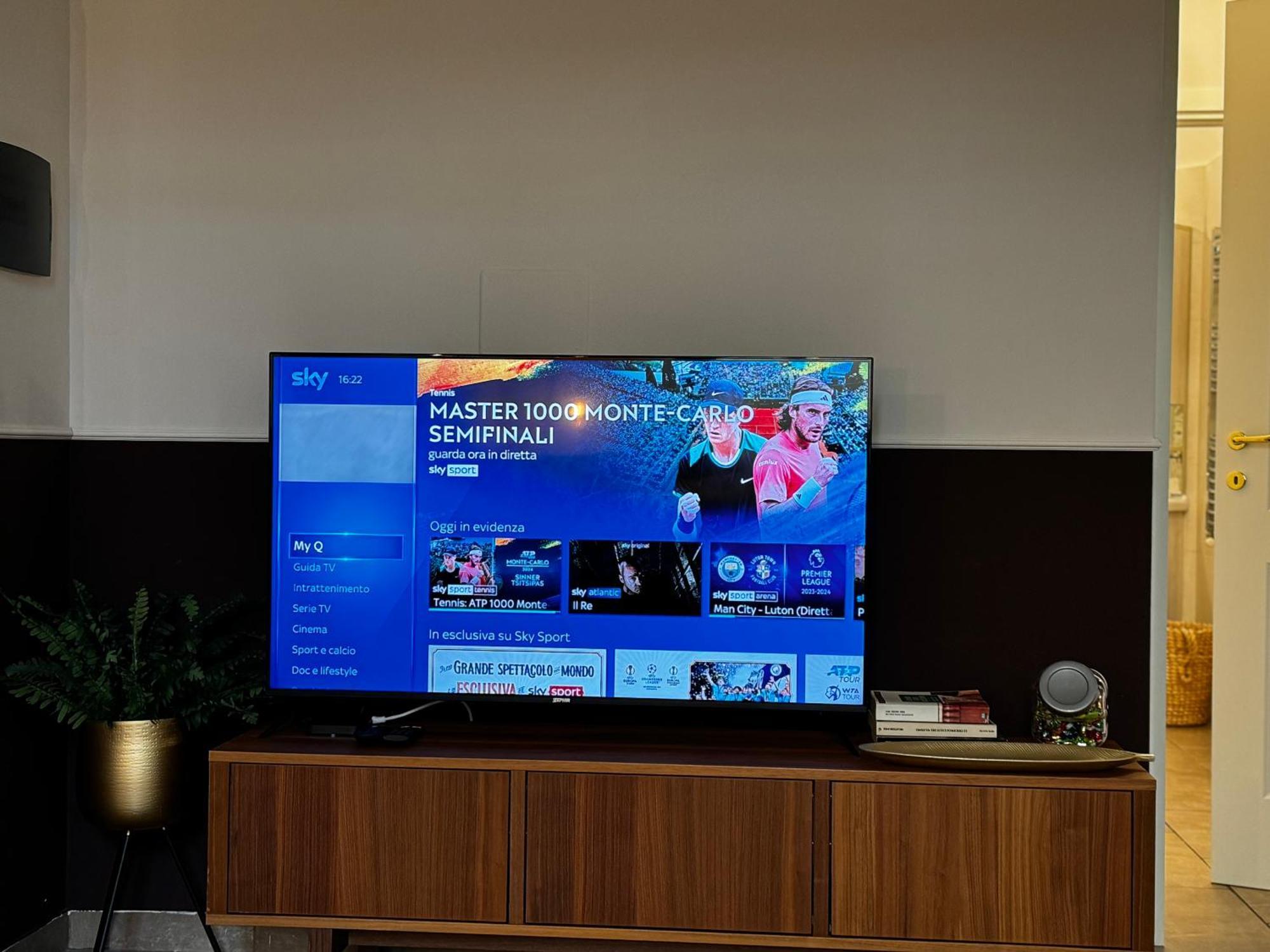 Apartmán Regina Milano In Verona - Sky Tv, Wifi E Breakfast Box Exteriér fotografie
