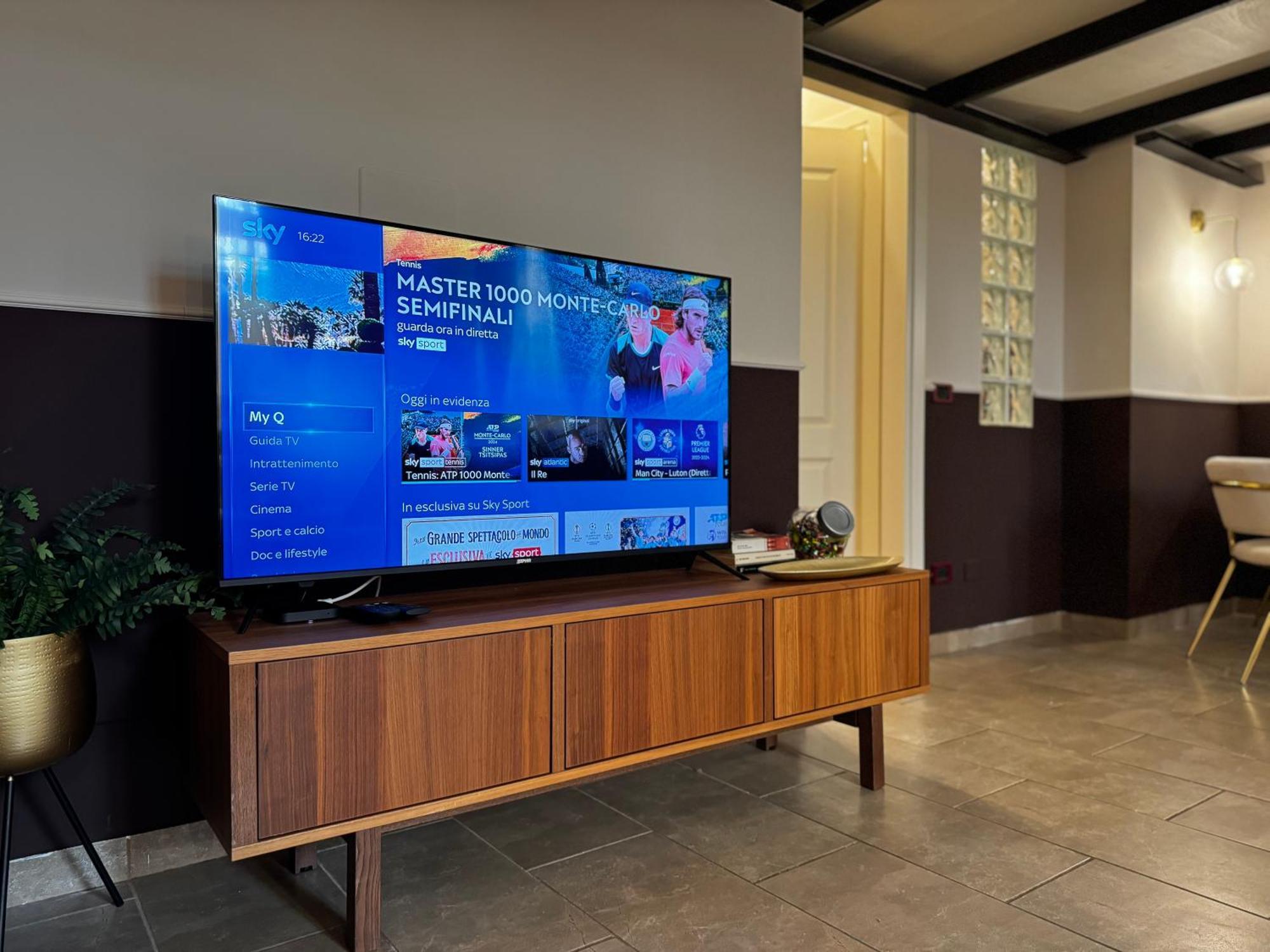 Apartmán Regina Milano In Verona - Sky Tv, Wifi E Breakfast Box Exteriér fotografie
